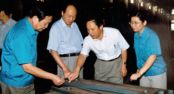 新一届领导班子上任，掀开88858cc永利变革发展新篇章