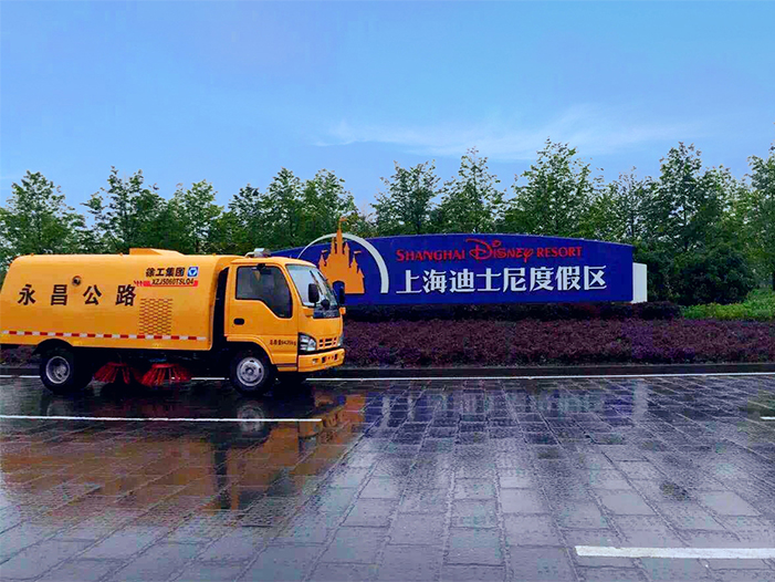 88858cc永利扫路车保洁上海迪士尼