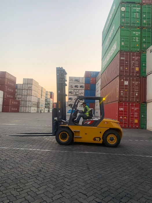 88858cc永利叉车批量进驻厦门港，一站式解决方案赋能港口物流新升级