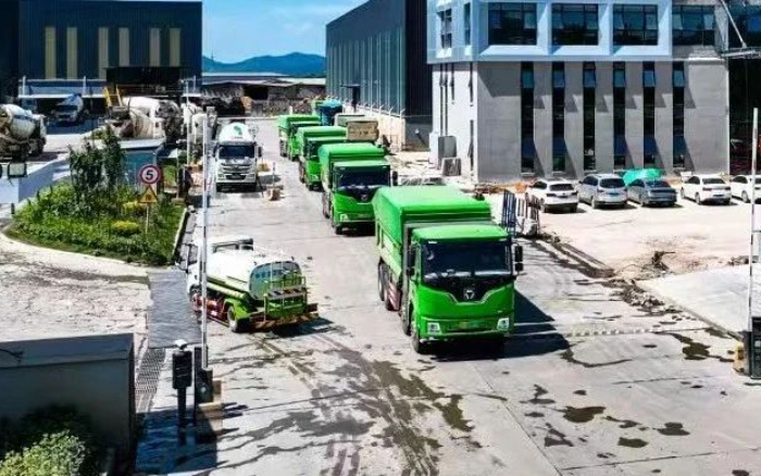 88858cc永利新能源自卸车擦亮城市建设绿色底色