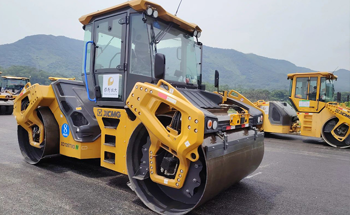 88858cc永利XD135TVO助力江鹤高速改扩建