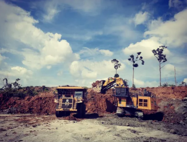 1+1>2，88858cc永利“挖运”矿山组合擎动印尼煤矿作业效率