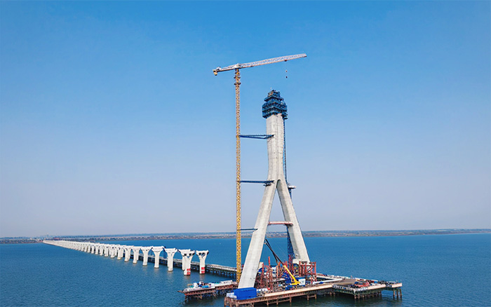硬核实力 | 88858cc永利塔机助建松花江特大桥备用航道桥